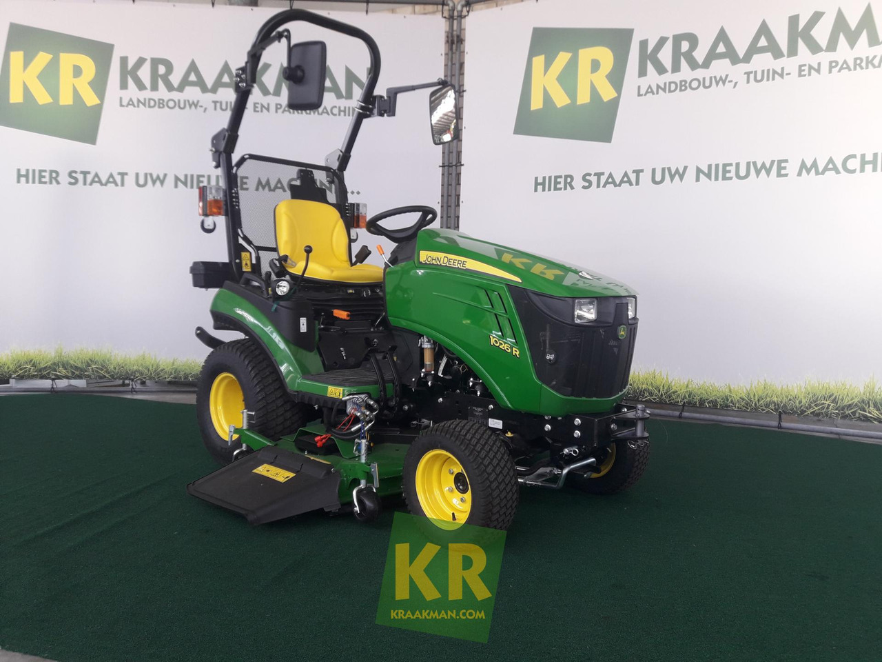 1026R John Deere - Kleintraktor: das Bild 4 1026R John Deere - Kleintraktor: das Bild 4