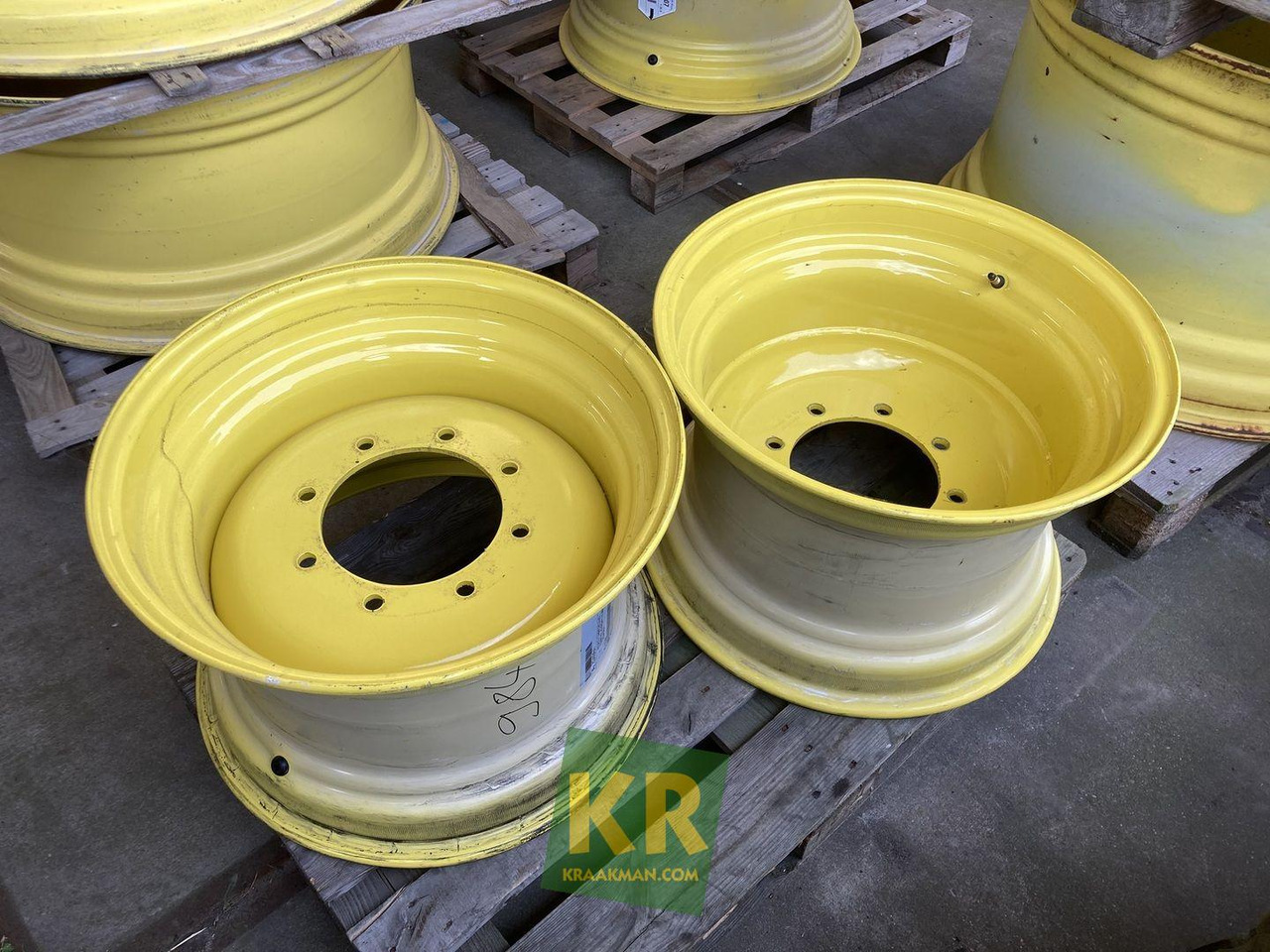 16 X 24 velg John Deere - Felge für Landmaschine: das Bild 2 16 X 24 velg John Deere - Felge für Landmaschine: das Bild 2
