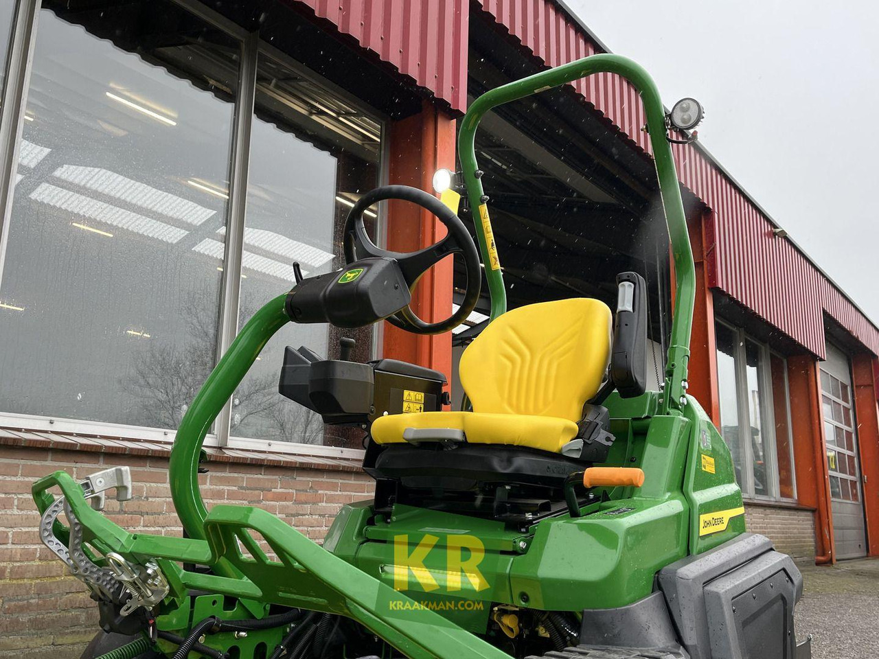 2750 E-CUT HYBRID John Deere - Rasenmäher: das Bild 3 2750 E-CUT HYBRID John Deere - Rasenmäher: das Bild 3