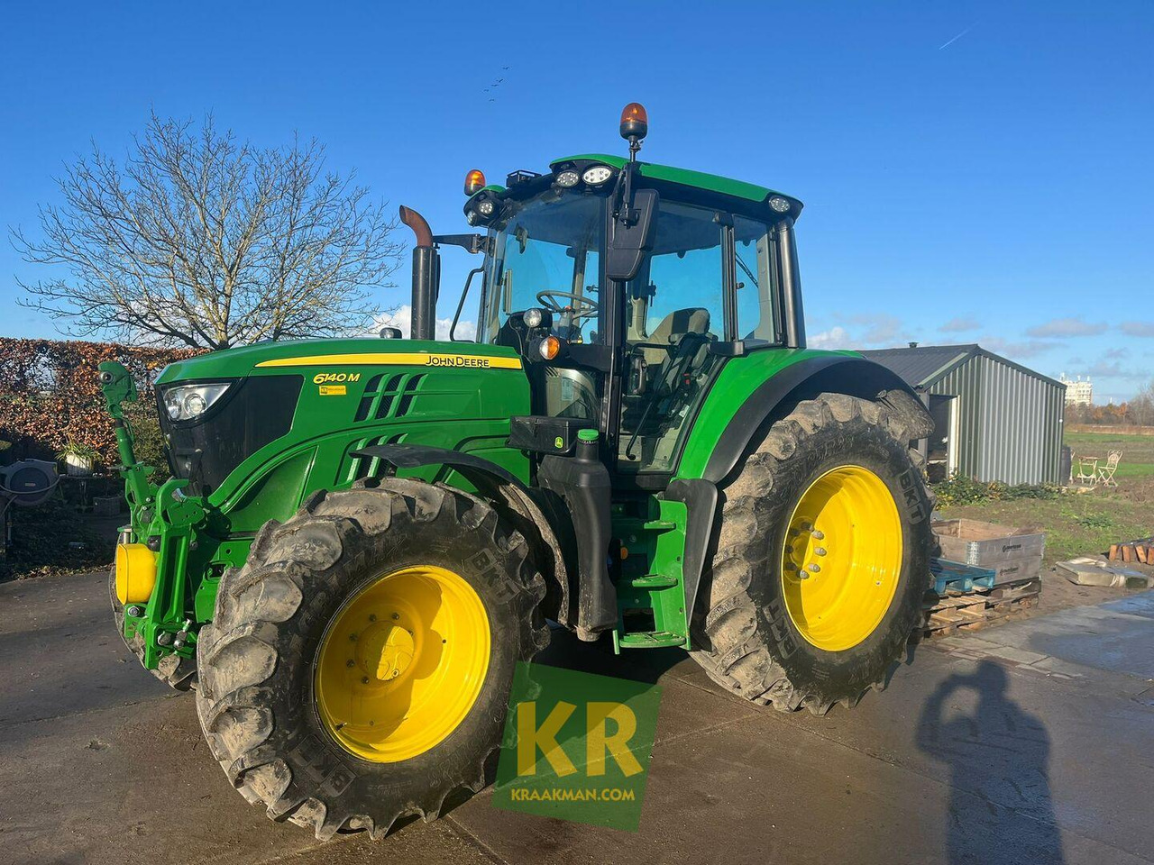 6140M John Deere - Traktor: das Bild 2 6140M John Deere - Traktor: das Bild 2