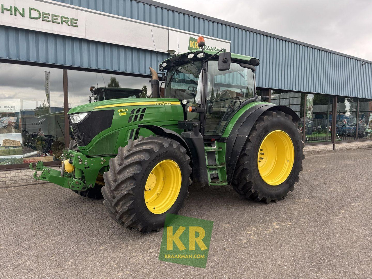 6150R John Deere - Traktor: das Bild 1 6150R John Deere - Traktor: das Bild 1