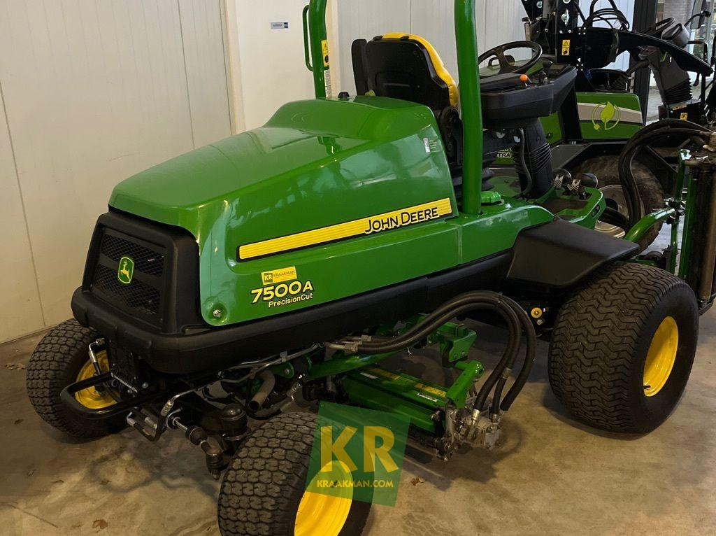 7500A Fairway Maaier John Deere - Rasenmäher: das Bild 4 7500A Fairway Maaier John Deere - Rasenmäher: das Bild 4