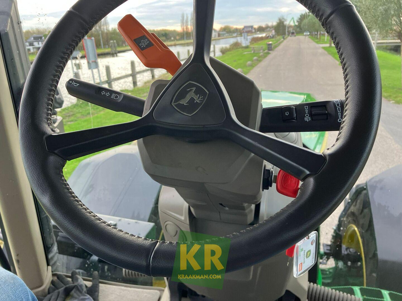 7R 350 John Deere - Traktor: das Bild 5 7R 350 John Deere - Traktor: das Bild 5