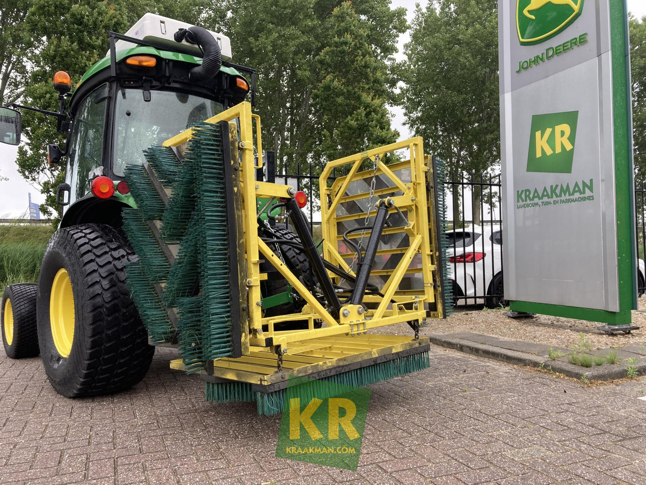 Bristly Power 3.2 bostelmachine Rolugro - Kehrbesen: das Bild 1 Bristly Power 3.2 bostelmachine Rolugro - Kehrbesen: das Bild 1