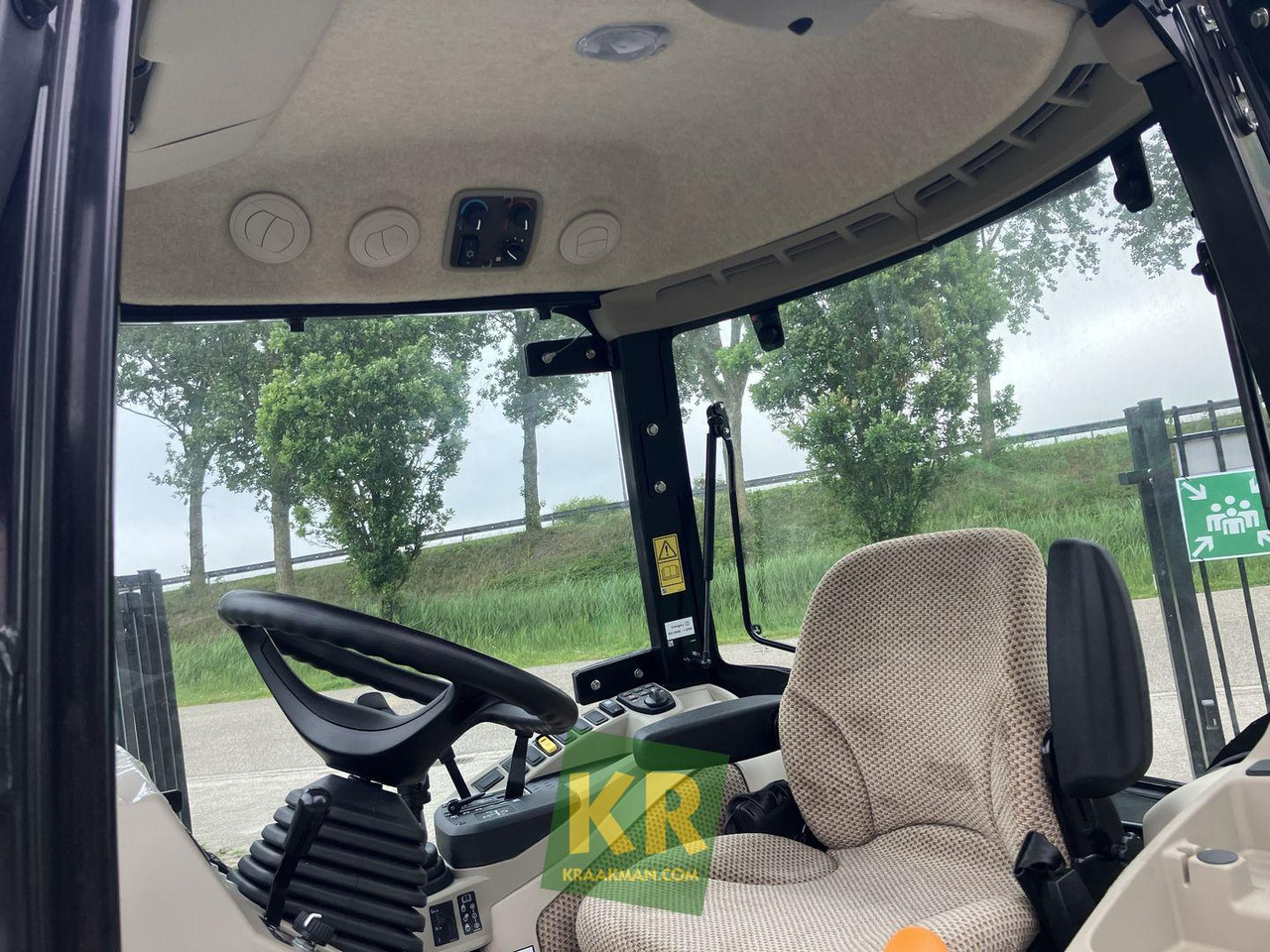 John Deere 3039R - Kleintraktor: das Bild 5 John Deere 3039R - Kleintraktor: das Bild 5
