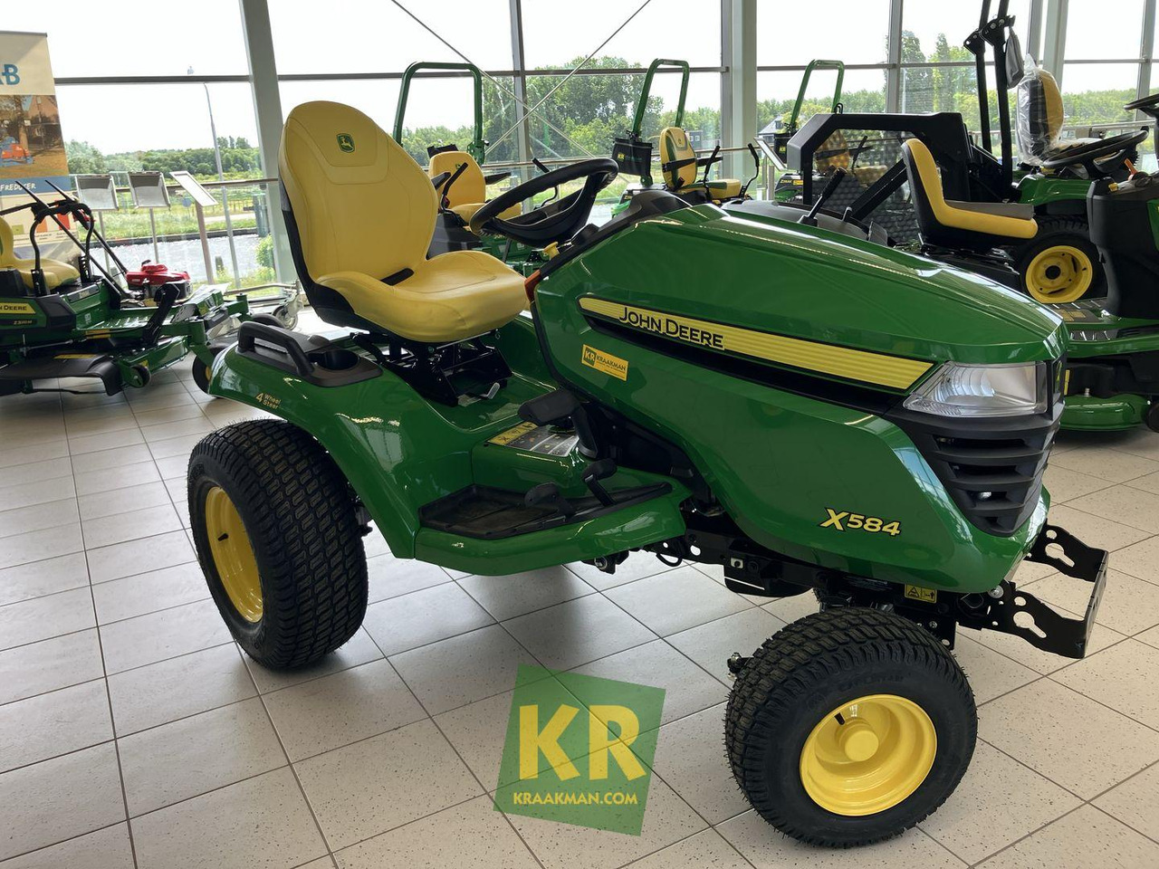 John Deere X584 - Rasenmäher: das Bild 3 John Deere X584 - Rasenmäher: das Bild 3