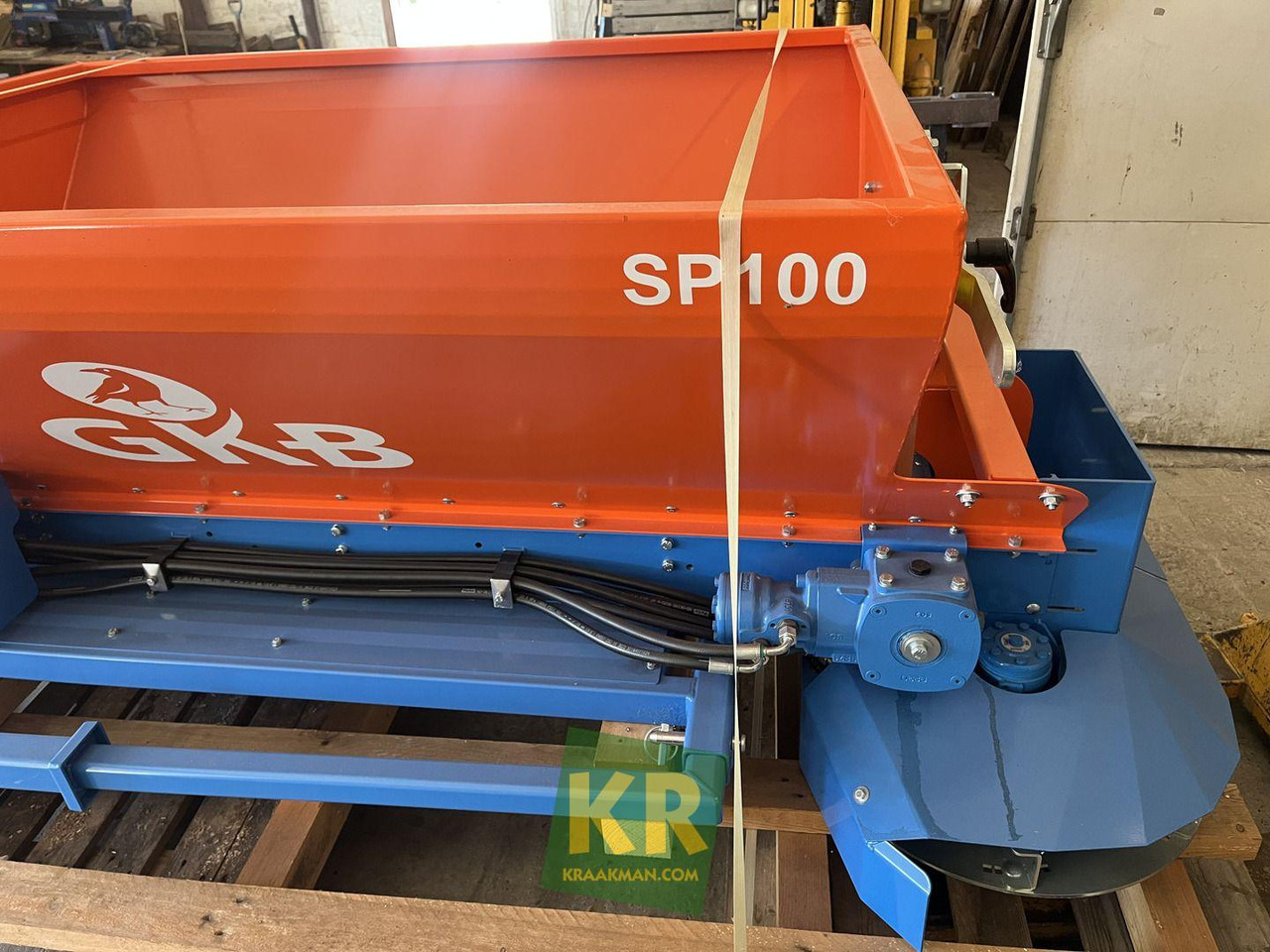 Sandspreader GKB - Salzstreuer: das Bild 1 Sandspreader GKB - Salzstreuer: das Bild 1