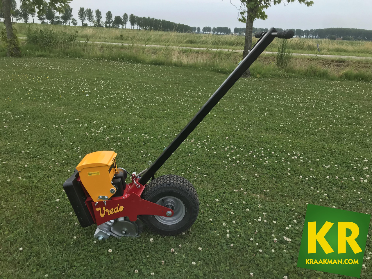 Turf Buddy Vredo - Sämaschine: das Bild 1 Turf Buddy Vredo - Sämaschine: das Bild 1