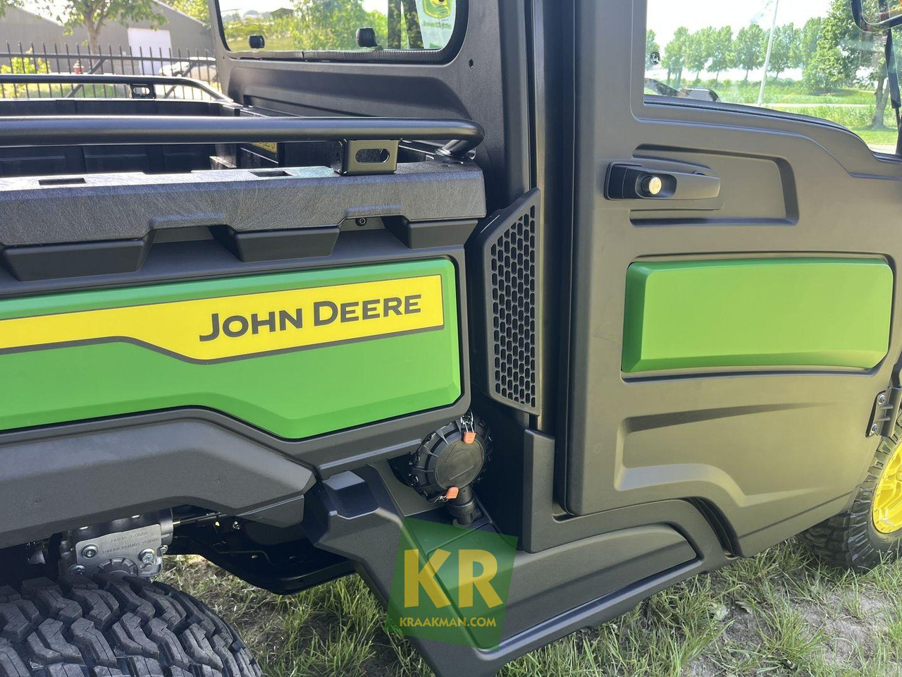 XUV875M John Deere - Quad: das Bild 4 XUV875M John Deere - Quad: das Bild 4