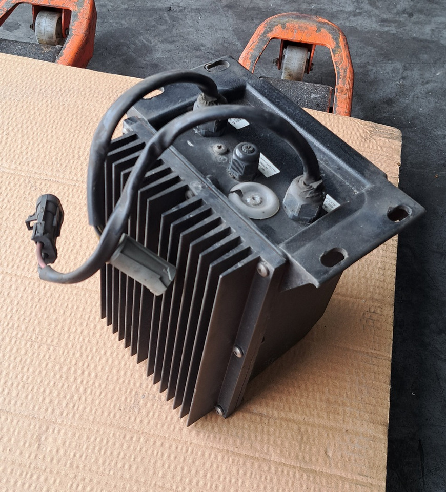 BATTERY CHARGER 12V – VECTOR - Batterie: das Bild 5 BATTERY CHARGER 12V – VECTOR - Batterie: das Bild 5