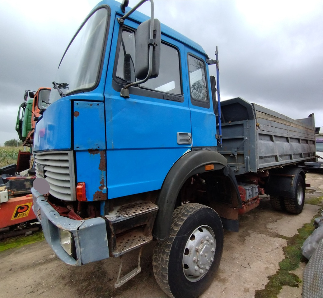 IVECO Magirus 170-25 AHW 4x4 - Kipper: das Bild 2 IVECO Magirus 170-25 AHW 4x4 - Kipper: das Bild 2