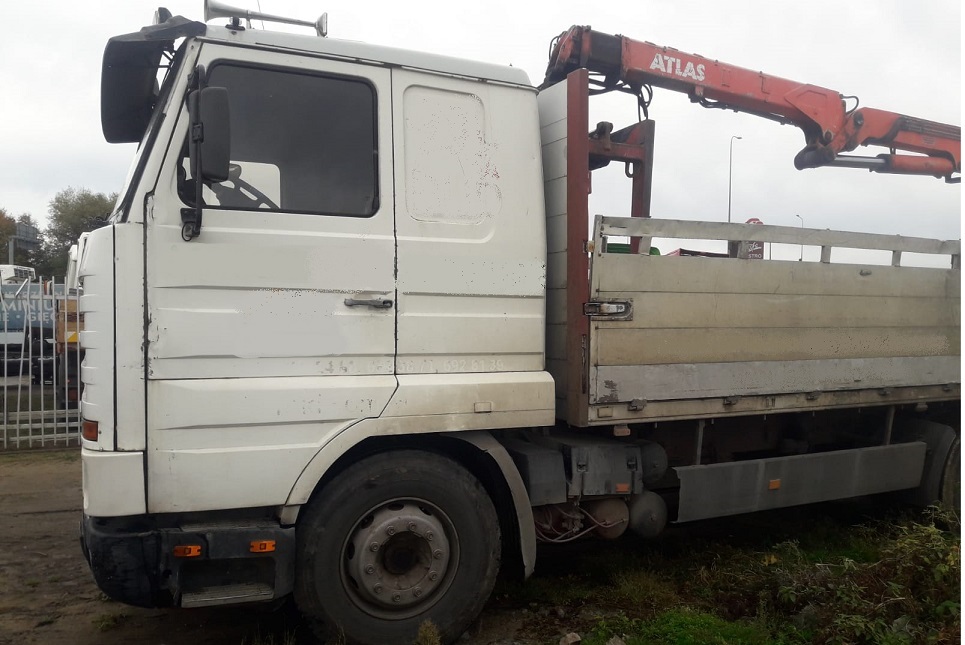 SCANIA 113 H 380 6X4 - Fahrgestell LKW: das Bild 2 SCANIA 113 H 380 6X4 - Fahrgestell LKW: das Bild 2