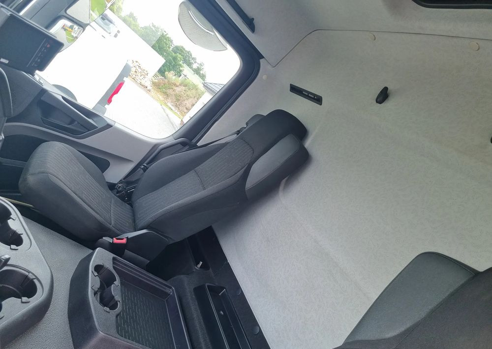 Mercedes-Benz Antos 1830 rozstaw osi 3,60 - Fahrgestell LKW: das Bild 5 Mercedes-Benz Antos 1830 rozstaw osi 3,60 - Fahrgestell LKW: das Bild 5