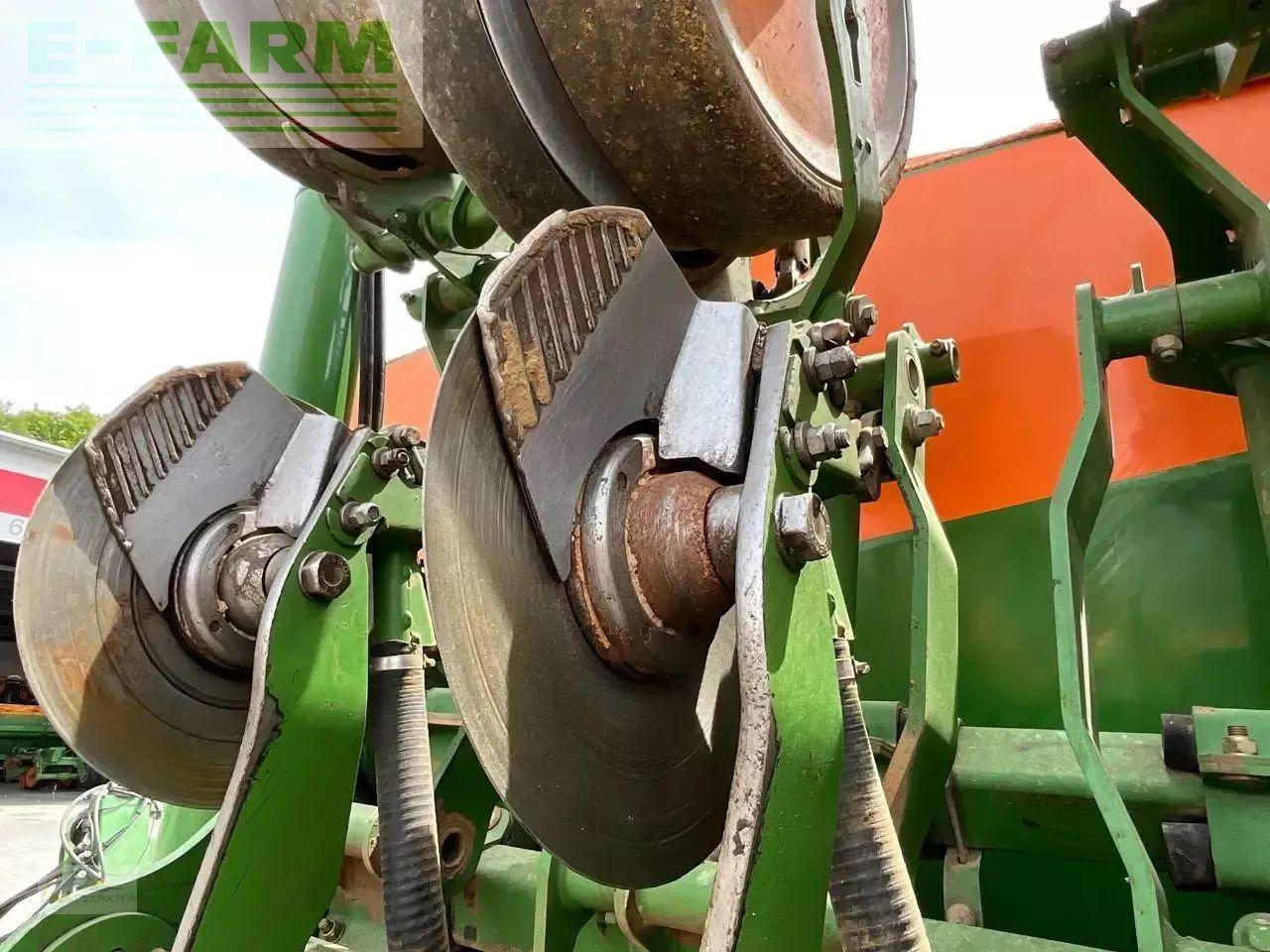 Amazone edx 6000-tc - Einzelkornsämaschine: das Bild 3 Amazone edx 6000-tc - Einzelkornsämaschine: das Bild 3