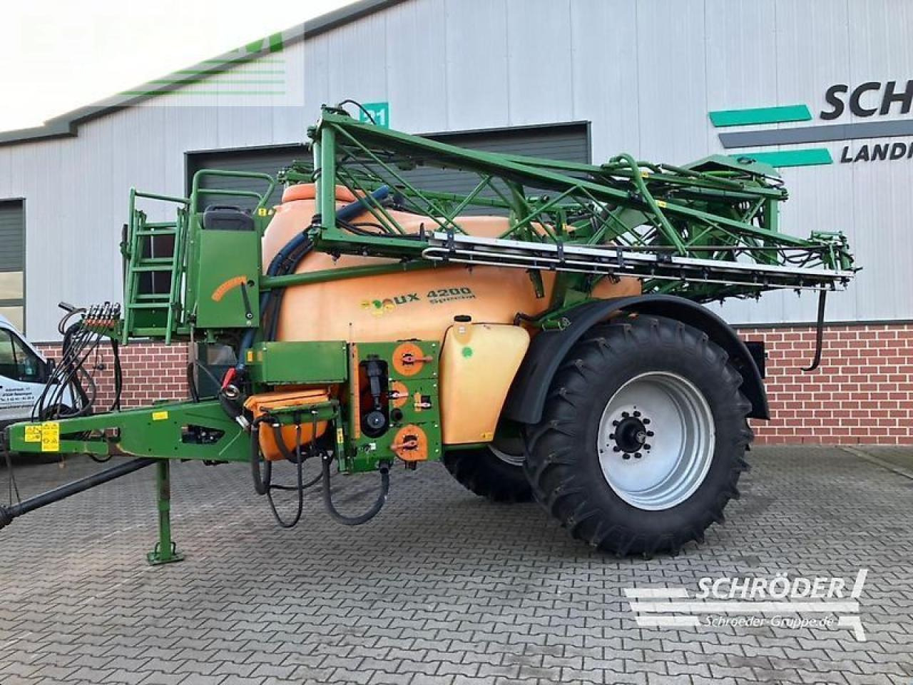 Amazone ux 4200 special - Anhängespritze: das Bild 3 Amazone ux 4200 special - Anhängespritze: das Bild 3