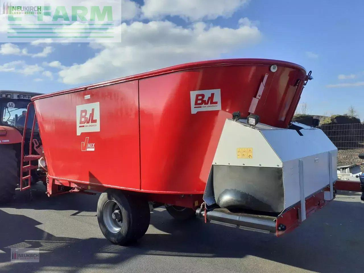 BVL - van Lengerich v-mix 18-2s (18 m³) - Fütterungstechnik: das Bild 2 BVL - van Lengerich v-mix 18-2s (18 m³) - Fütterungstechnik: das Bild 2