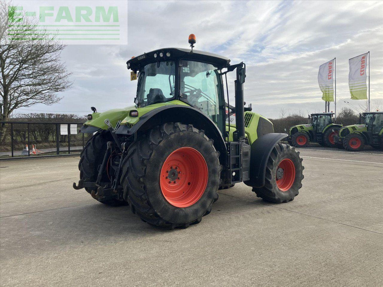 CLAAS AXION 800 - Traktor: das Bild 5 CLAAS AXION 800 - Traktor: das Bild 5