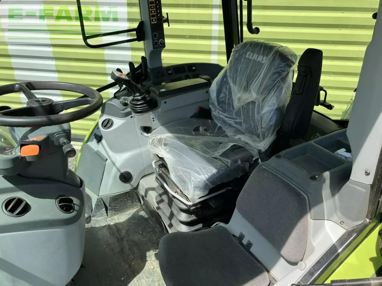 CLAAS arion 430 panoramic + fl 100 c - Traktor: das Bild 3 CLAAS arion 430 panoramic + fl 100 c - Traktor: das Bild 3