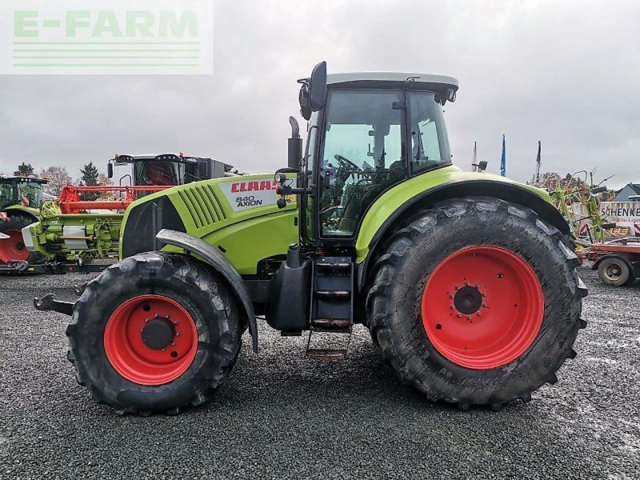 CLAAS axion 840 hexashift HEXASHIFT - Traktor: das Bild 5 CLAAS axion 840 hexashift HEXASHIFT - Traktor: das Bild 5