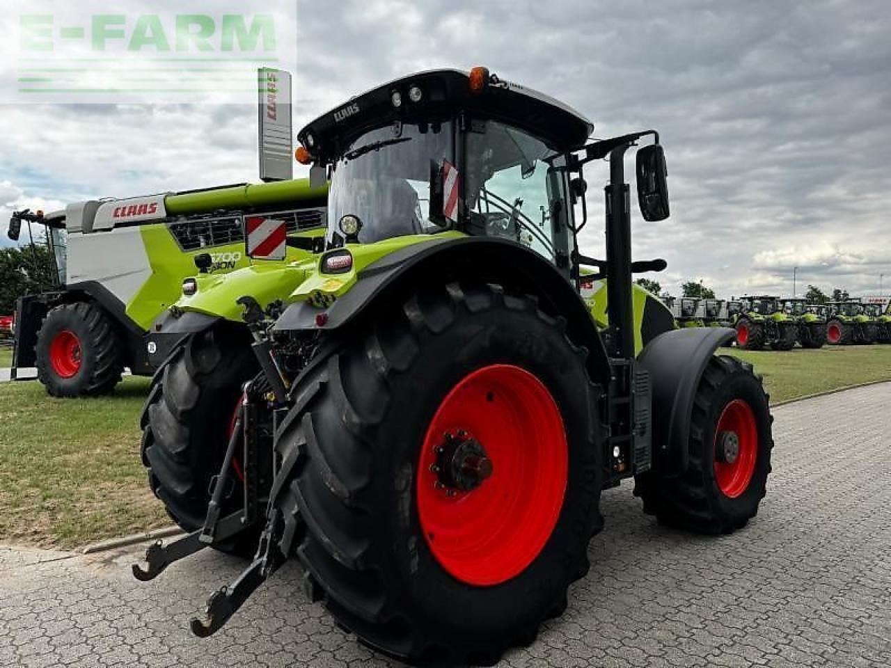 Traktor CLAAS axion 870: das Bild 6