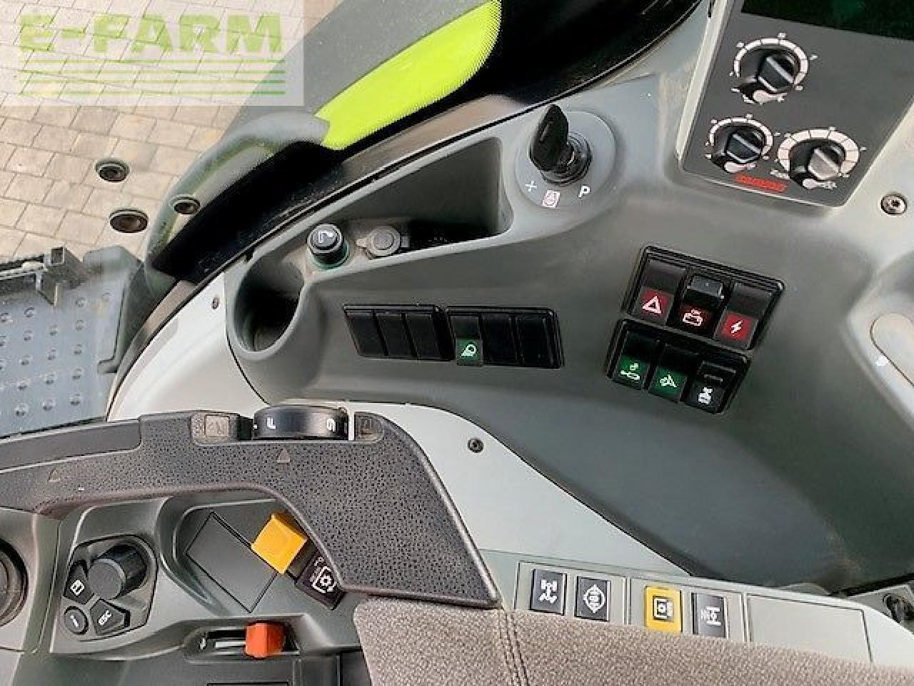 Traktor CLAAS axion 930 cmatic cebis CMATIC CEBIS: das Bild 13 Traktor CLAAS axion 930 cmatic cebis CMATIC CEBIS: das Bild 13