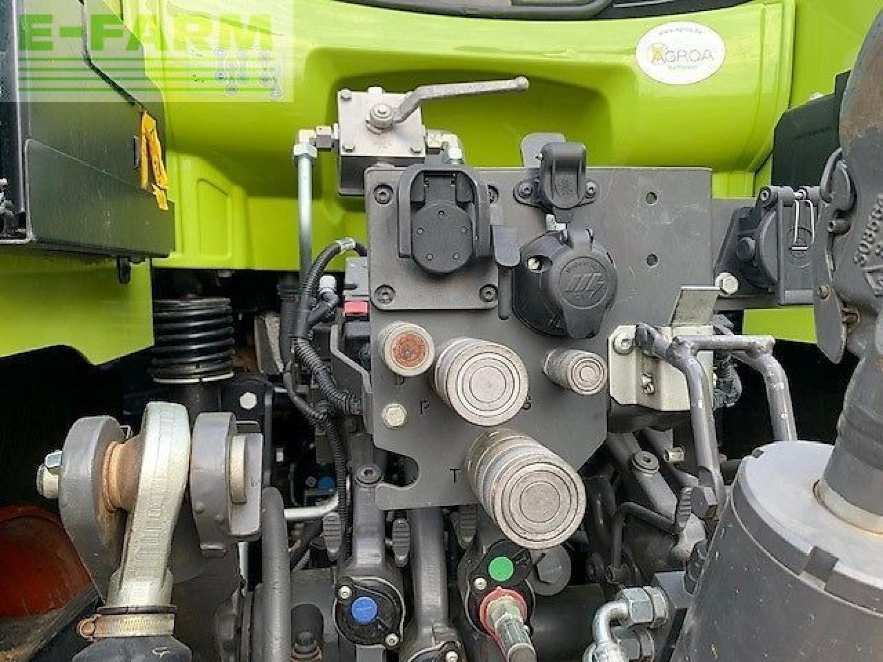Traktor CLAAS axion 930 cmatic cebis CMATIC CEBIS: das Bild 8 Traktor CLAAS axion 930 cmatic cebis CMATIC CEBIS: das Bild 8