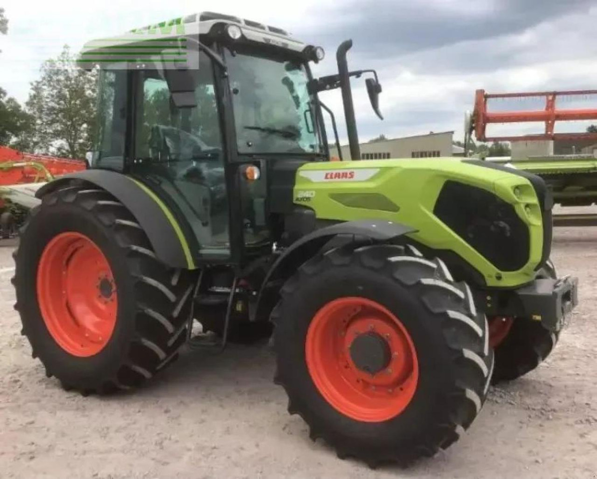 CLAAS axos 240 - Traktor: das Bild 3 CLAAS axos 240 - Traktor: das Bild 3