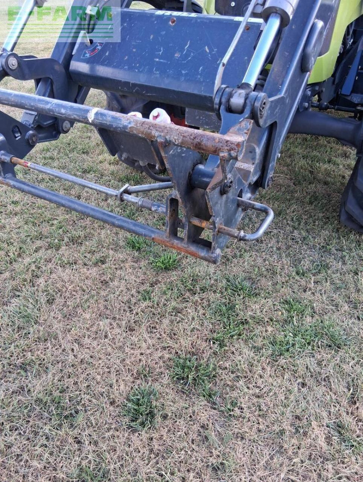 Traktor CLAAS axos 320: das Bild 11