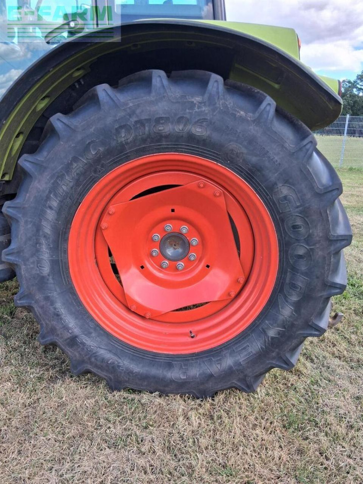 Traktor CLAAS axos 320: das Bild 13