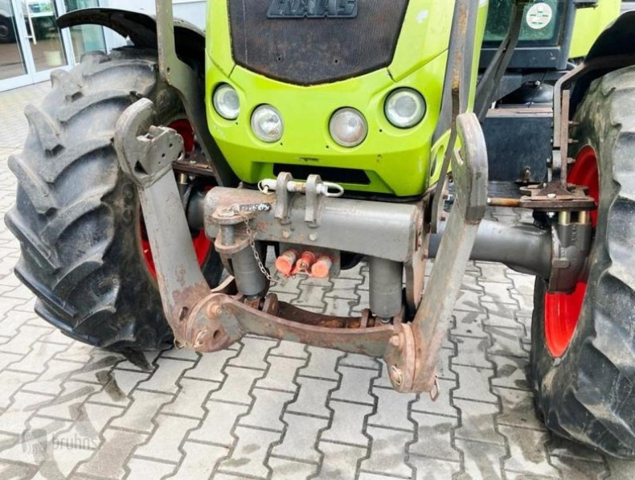 Traktor CLAAS axos 320 mit stoll frontlader: das Bild 7