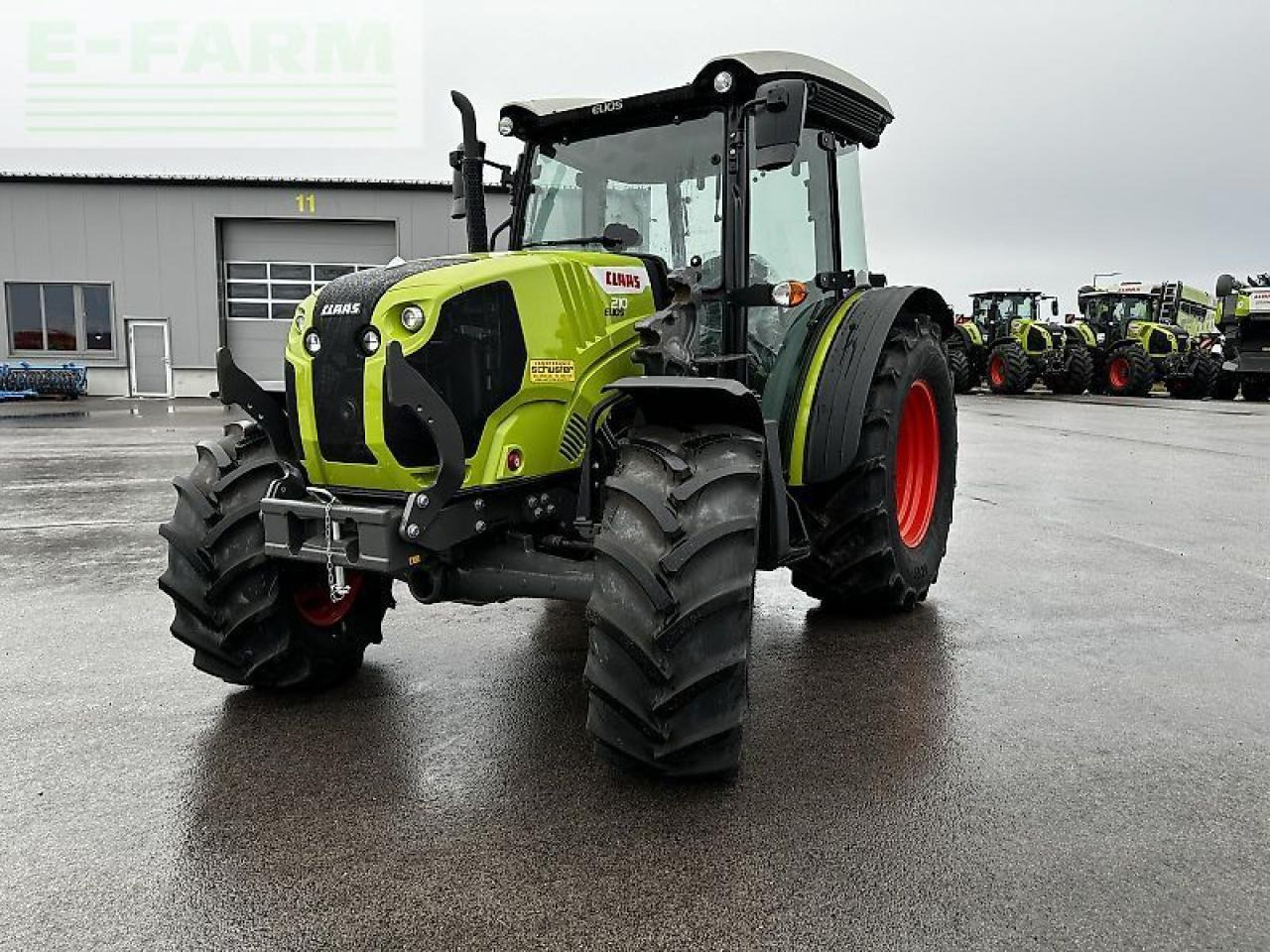 CLAAS elios 210 (kabine mit glasdach) - Traktor: das Bild 2 CLAAS elios 210 (kabine mit glasdach) - Traktor: das Bild 2