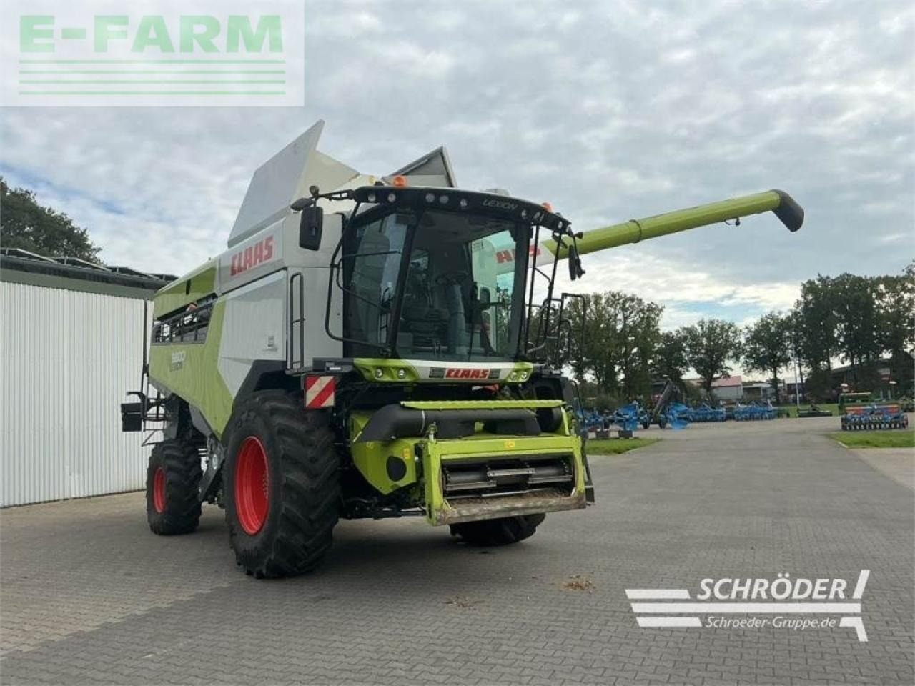 CLAAS lexion 6800 + vario 1080 (inkl. raps) - Mähdrescher: das Bild 2 CLAAS lexion 6800 + vario 1080 (inkl. raps) - Mähdrescher: das Bild 2