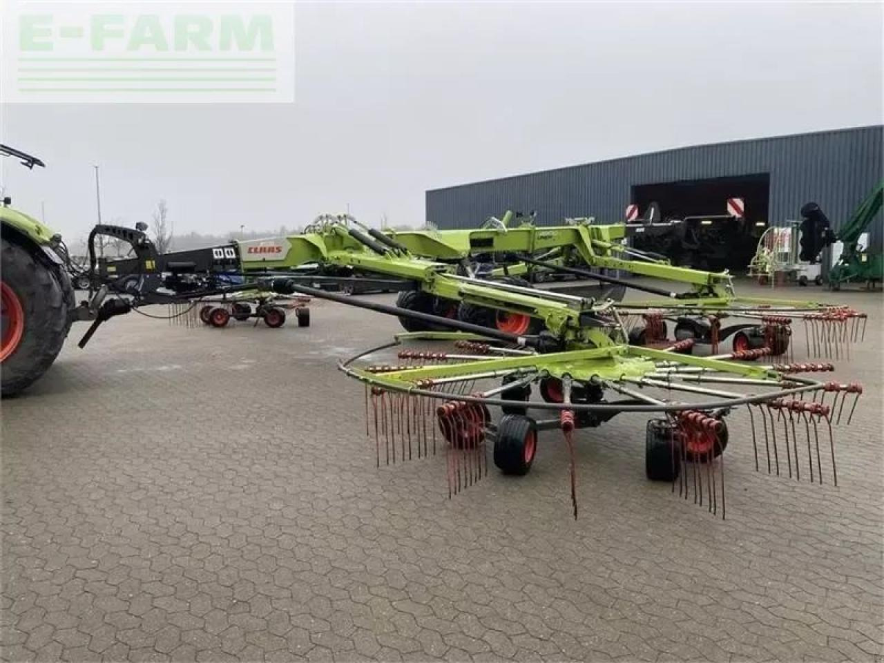 CLAAS liner 4900 - Heuwender/ Wenderechen: das Bild 3 CLAAS liner 4900 - Heuwender/ Wenderechen: das Bild 3