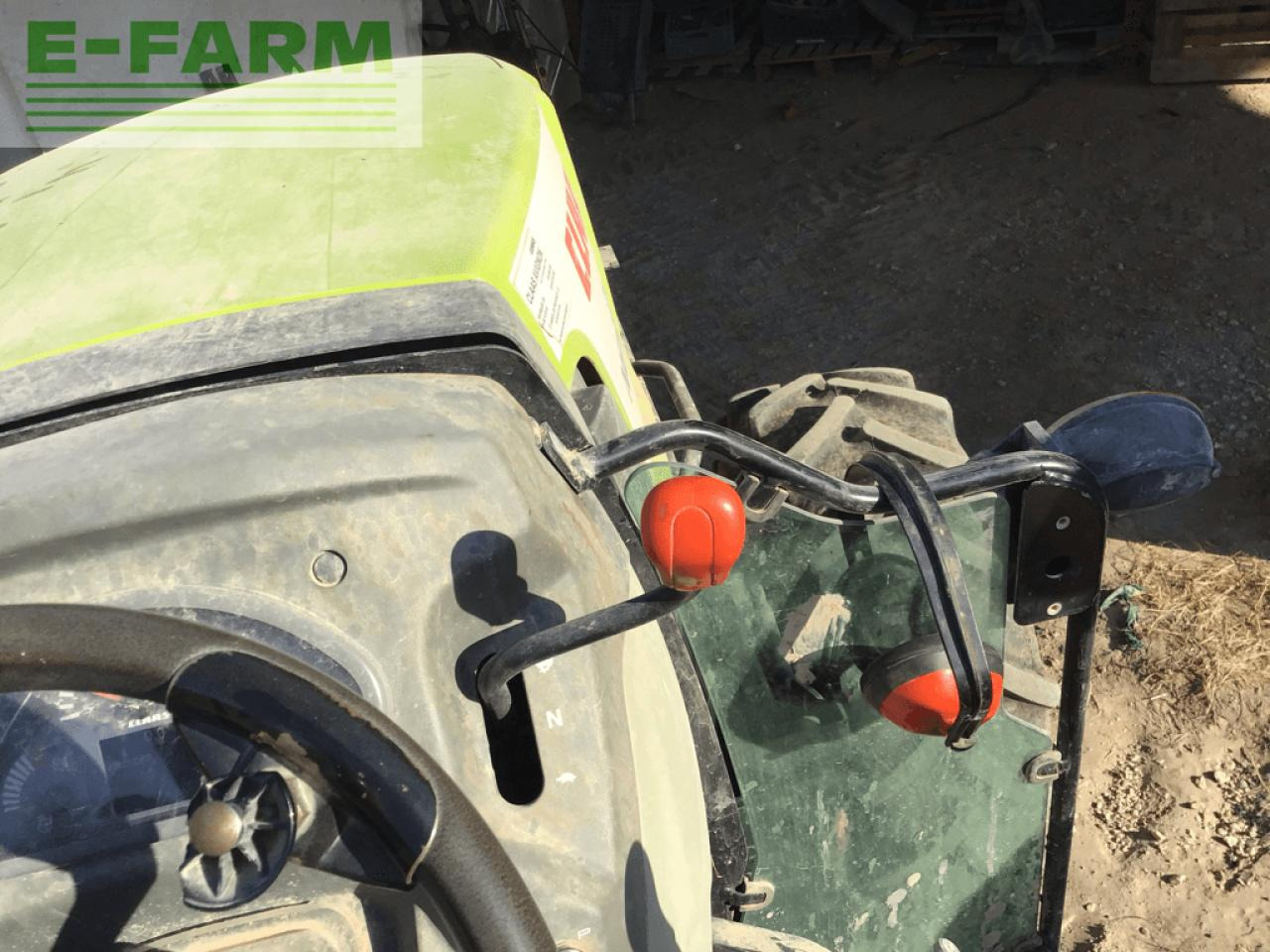 CLAAS nexos 240 f arceau F - Traktor: das Bild 5 CLAAS nexos 240 f arceau F - Traktor: das Bild 5