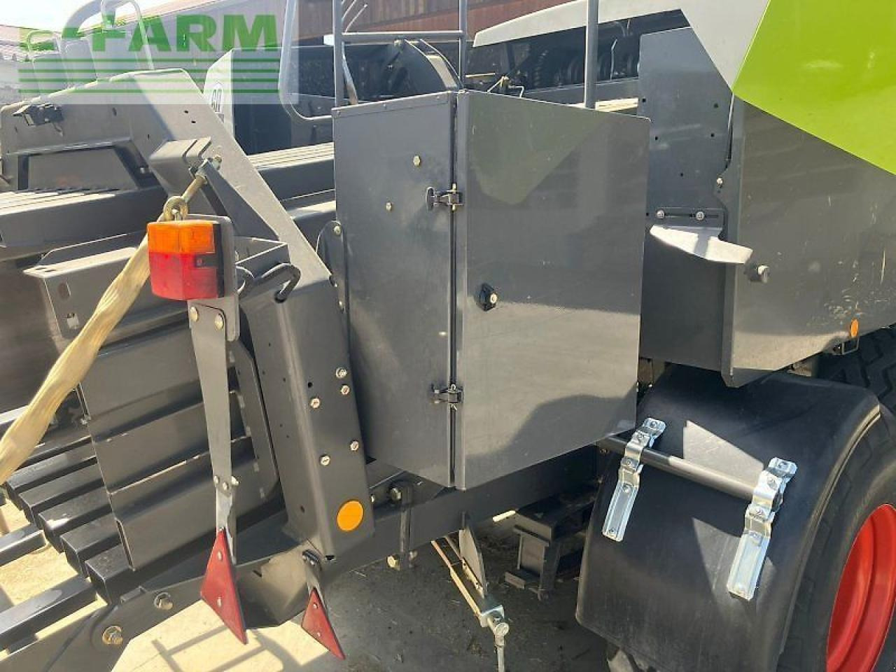 CLAAS quadrant 3200 - Packenpresse: das Bild 3 CLAAS quadrant 3200 - Packenpresse: das Bild 3