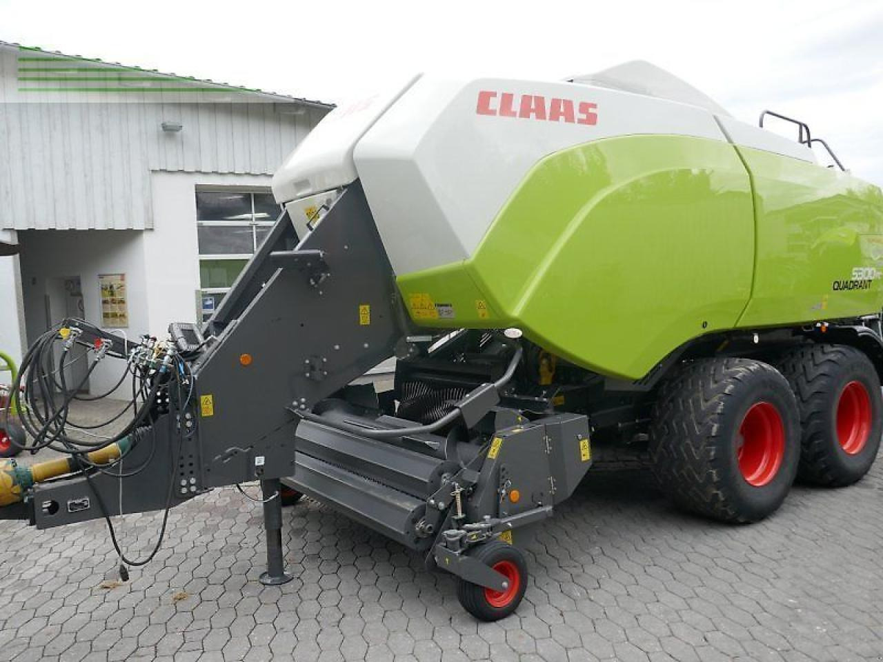 CLAAS quadrant 5300 fc t - Packenpresse: das Bild 1 CLAAS quadrant 5300 fc t - Packenpresse: das Bild 1