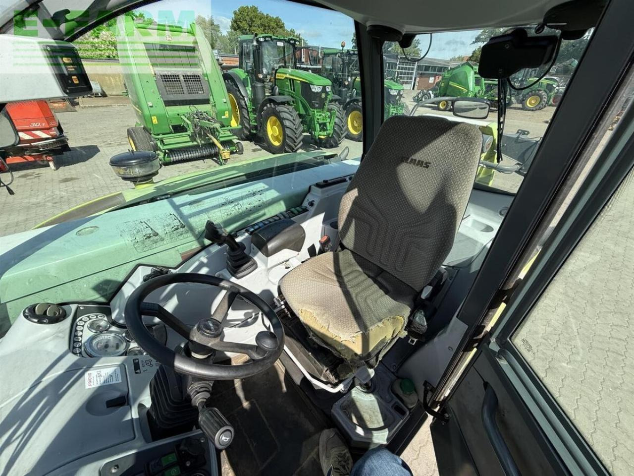 Teleskoplader CLAAS scorpion 9040 vario plus: das Bild 11