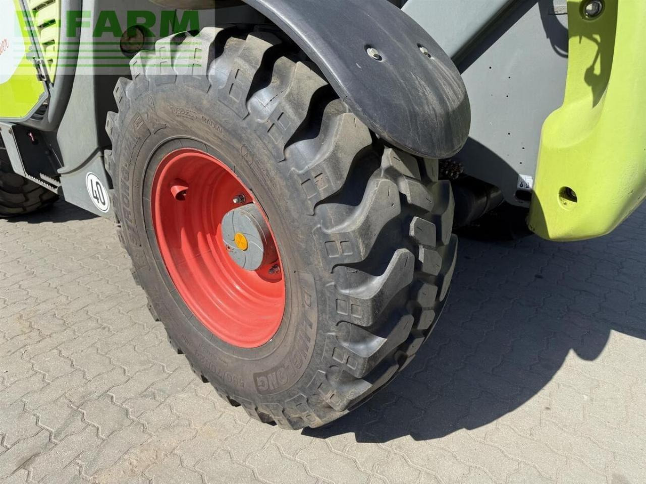 Teleskoplader CLAAS scorpion 9040 vario plus: das Bild 17