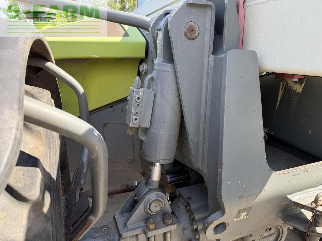 Teleskoplader CLAAS scorpion 9040 vario plus: das Bild 6