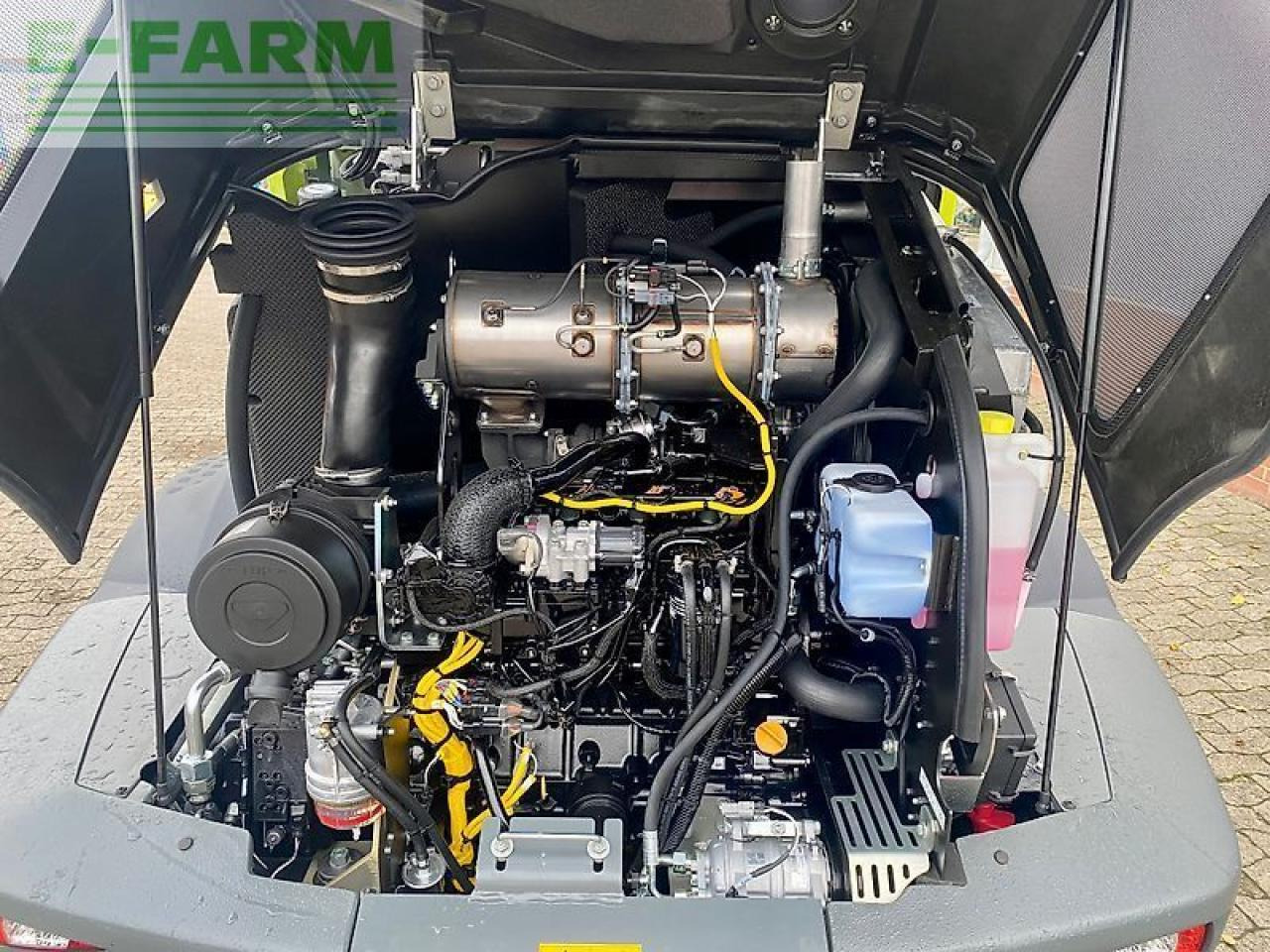 Radlader CLAAS torion 738 t, sinus, 40 km/h, technikjahr 2024: das Bild 16