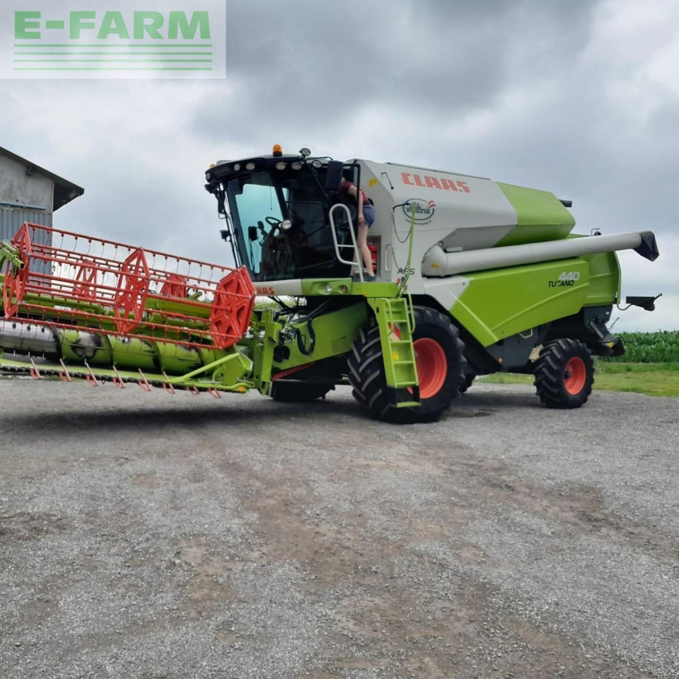 CLAAS tucano 440 - Mähdrescher: das Bild 4 CLAAS tucano 440 - Mähdrescher: das Bild 4