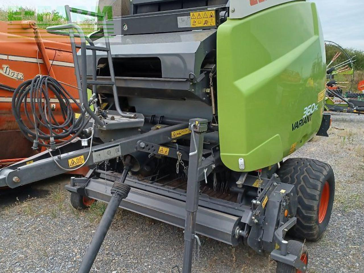 CLAAS variant 360 rc - Packenpresse: das Bild 2 CLAAS variant 360 rc - Packenpresse: das Bild 2