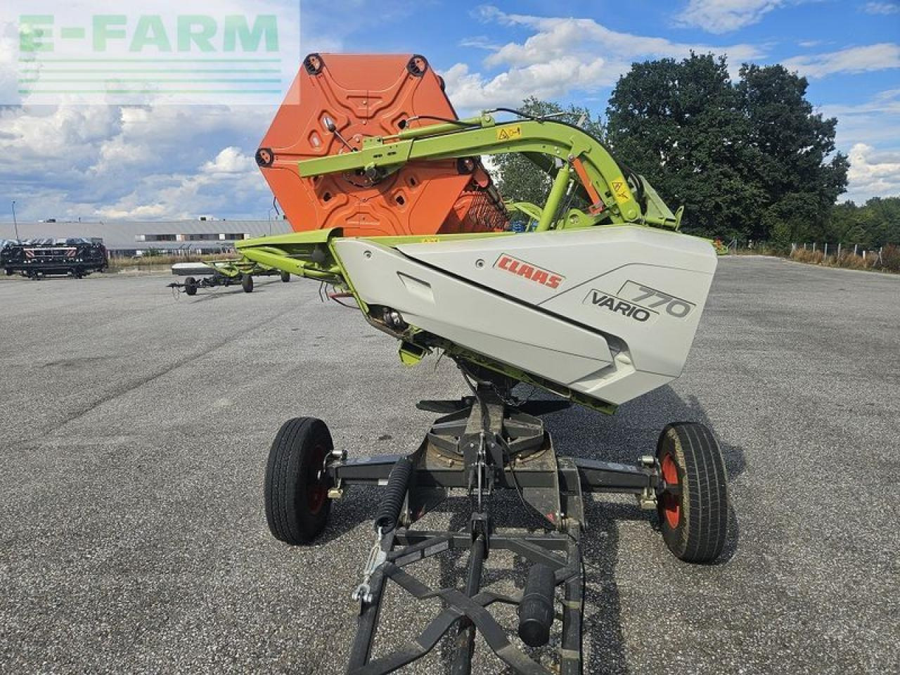 CLAAS vario 770 + rapstrenner + transportwagen - Schneidwerk: das Bild 2 CLAAS vario 770 + rapstrenner + transportwagen - Schneidwerk: das Bild 2