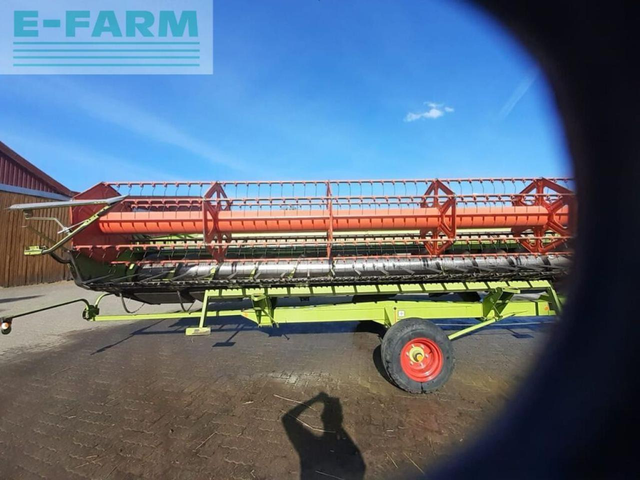 CLAAS vario-schneidwerk v 750 + transportwagen - Ernteforsatz für Häcksler: das Bild 1 CLAAS vario-schneidwerk v 750 + transportwagen - Ernteforsatz für Häcksler: das Bild 1