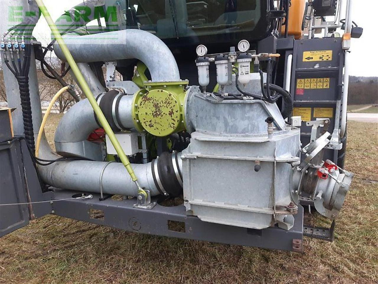 Selbstfahrspritze CLAAS xerion 4000 saddle trac SADDLE TRAC: das Bild 17
