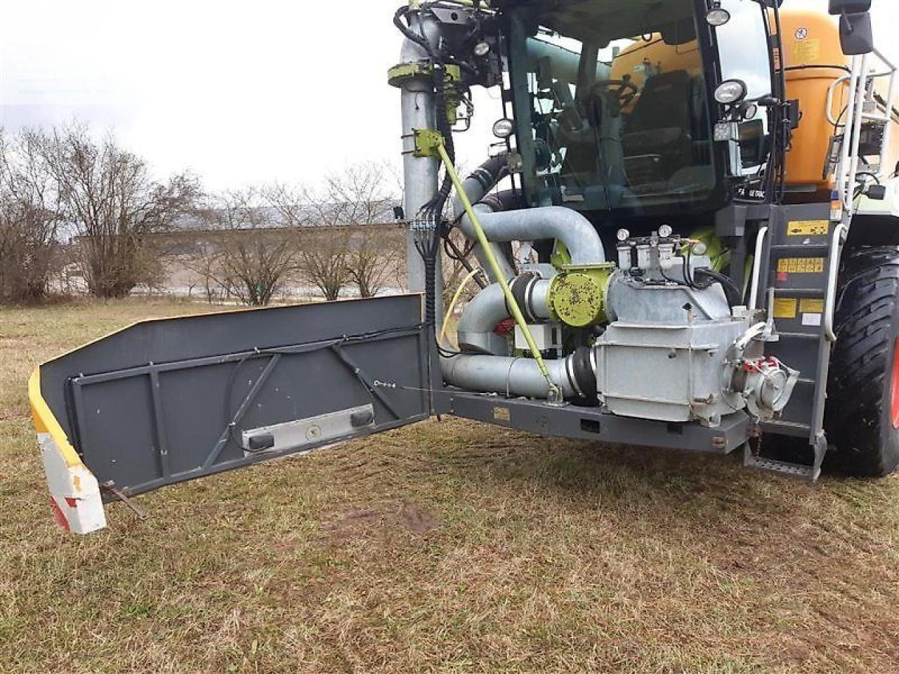 Selbstfahrspritze CLAAS xerion 4000 saddle trac SADDLE TRAC: das Bild 16