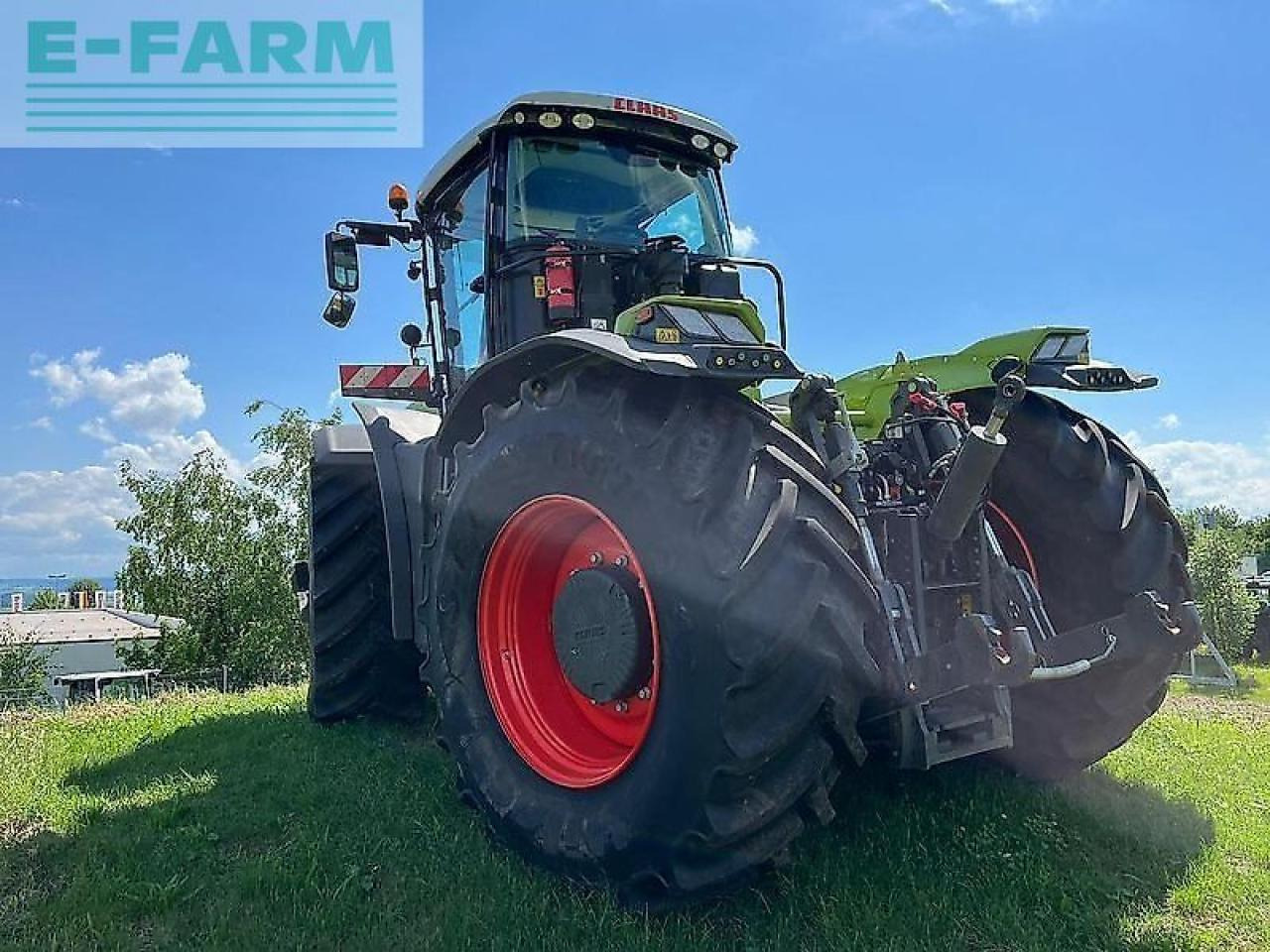 CLAAS xerion 4200 trac vc TRAC VC - Traktor: das Bild 4 CLAAS xerion 4200 trac vc TRAC VC - Traktor: das Bild 4