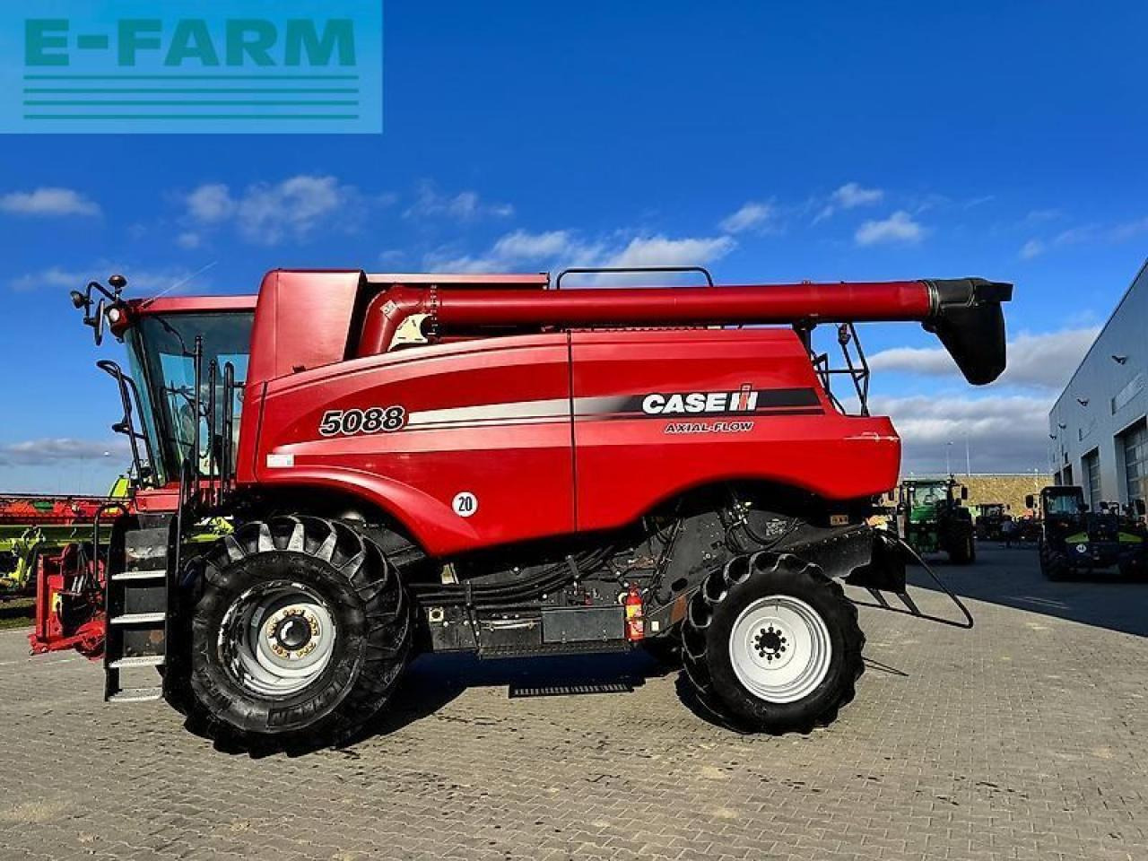 Case-IH 5088 - Mähdrescher: das Bild 4 Case-IH 5088 - Mähdrescher: das Bild 4