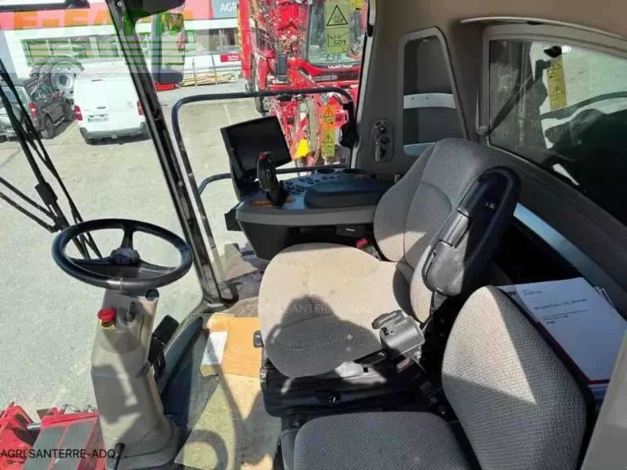 Case-IH axial-flow 8250 - Mähdrescher: das Bild 2 Case-IH axial-flow 8250 - Mähdrescher: das Bild 2