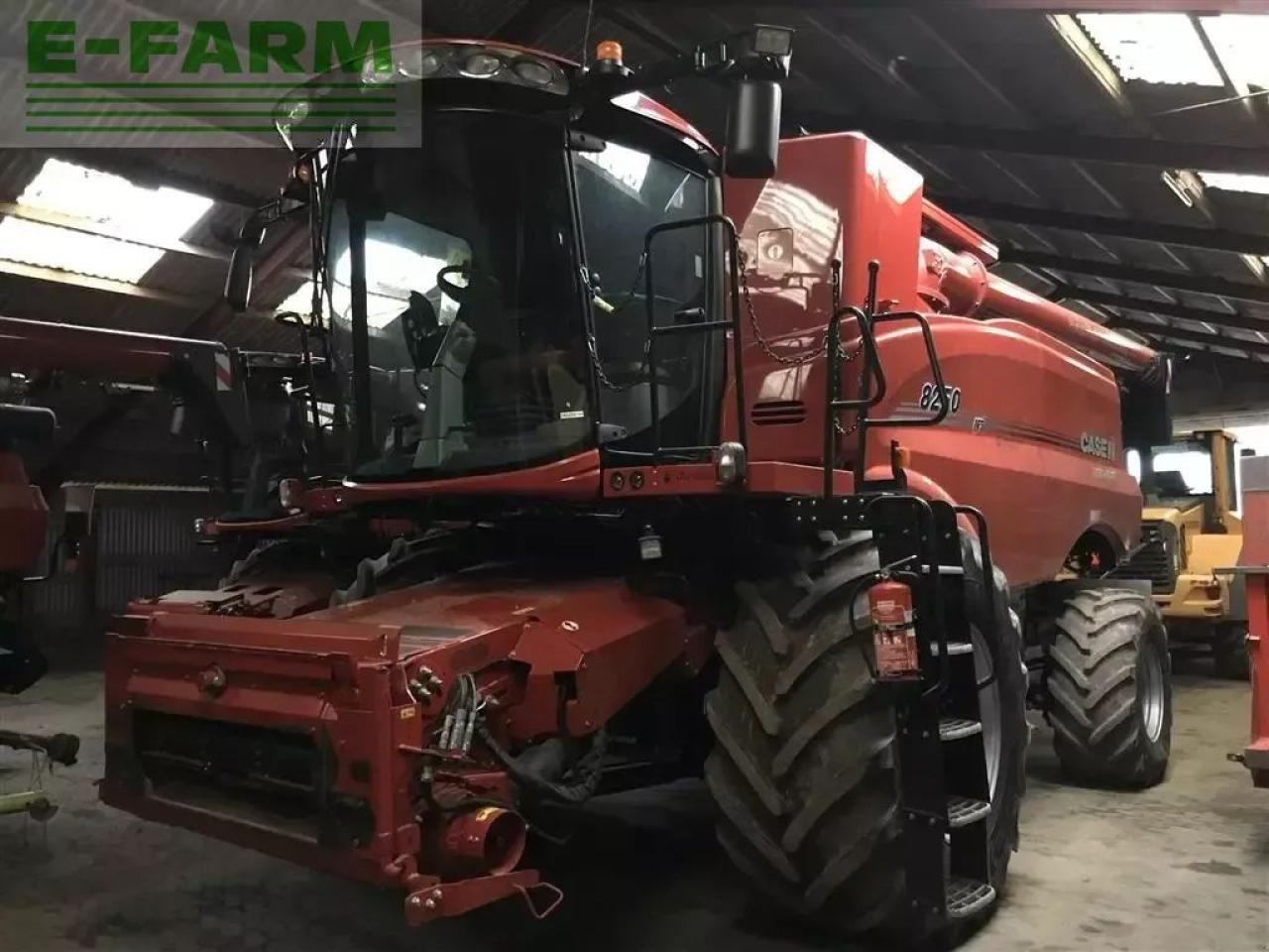 Case-IH axial-flow 8250 med harvest command, kun 570 tærsketimer - Mähdrescher: das Bild 2 Case-IH axial-flow 8250 med harvest command, kun 570 tærsketimer - Mähdrescher: das Bild 2